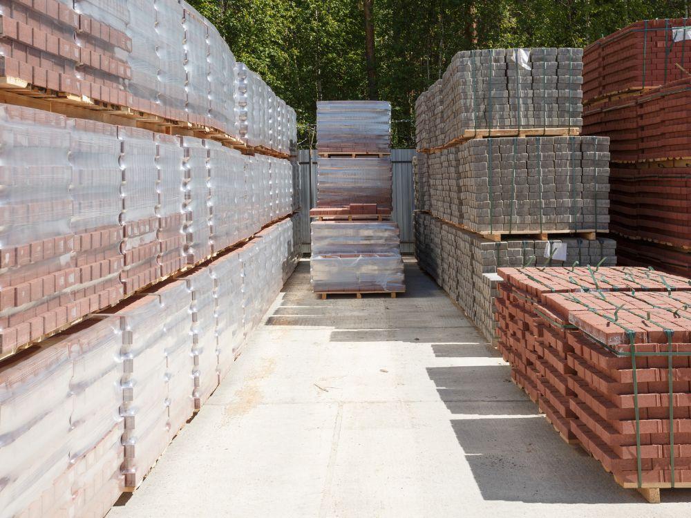 Como economizar usando materiais de construção de baixo custo na reforma 